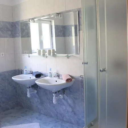 Glavas * ماكارسكا